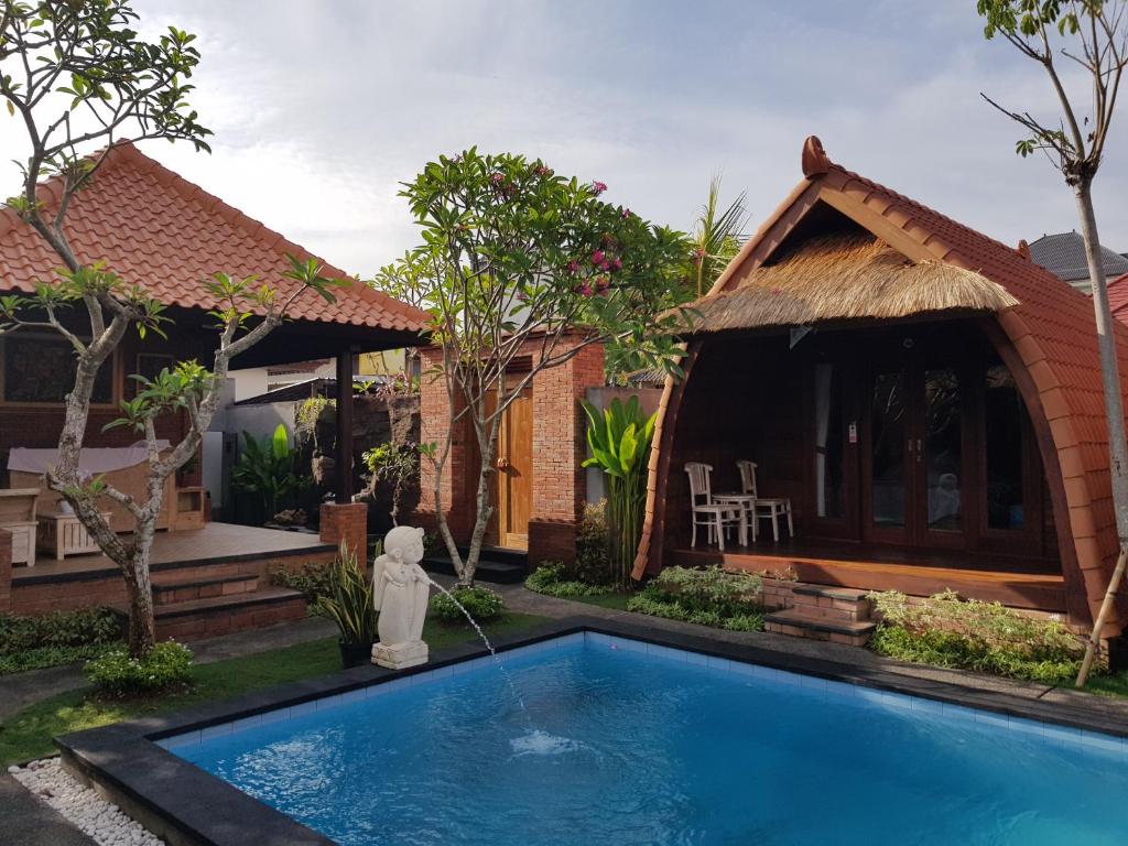 Poedja Villa Jimbaran - Luxe Villa