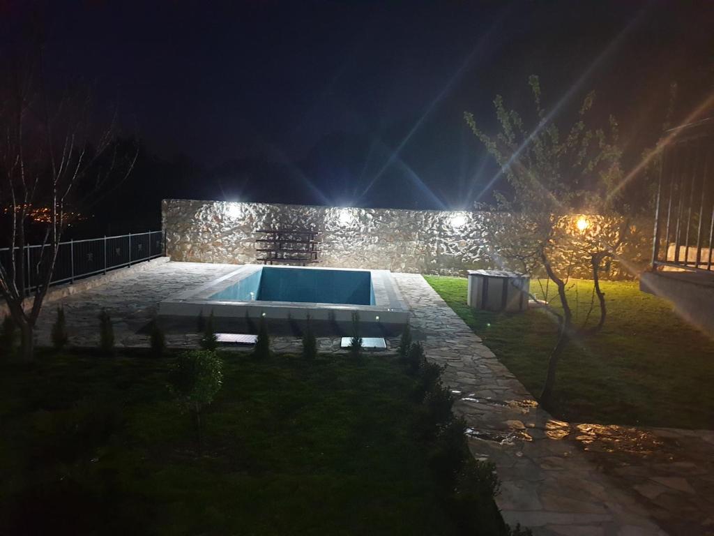 Bazén v ubytování Apartman Nikocevic nebo v jeho okolí