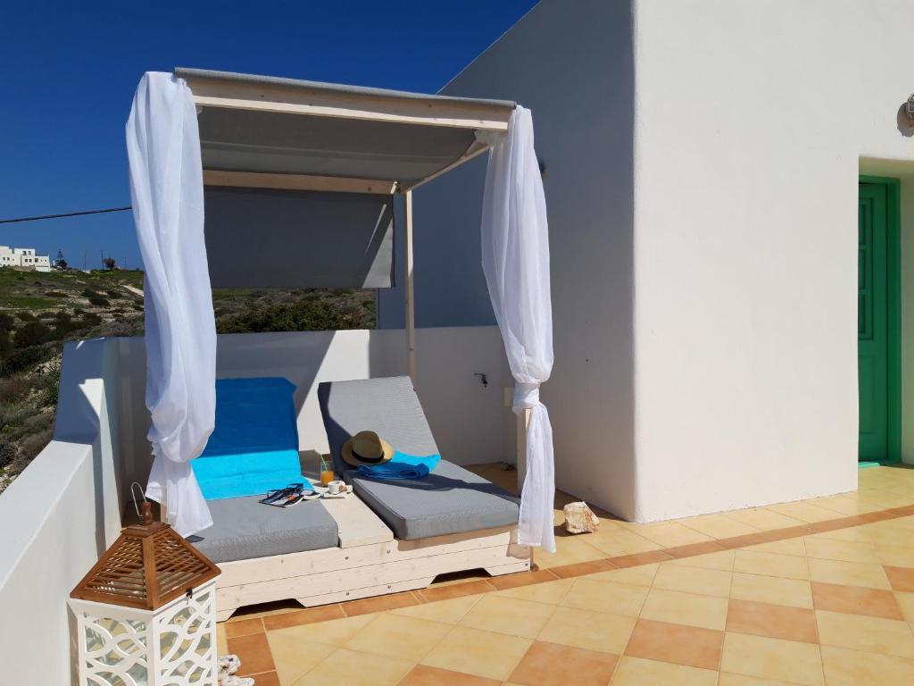 Psilandis Studios Milos photo 2