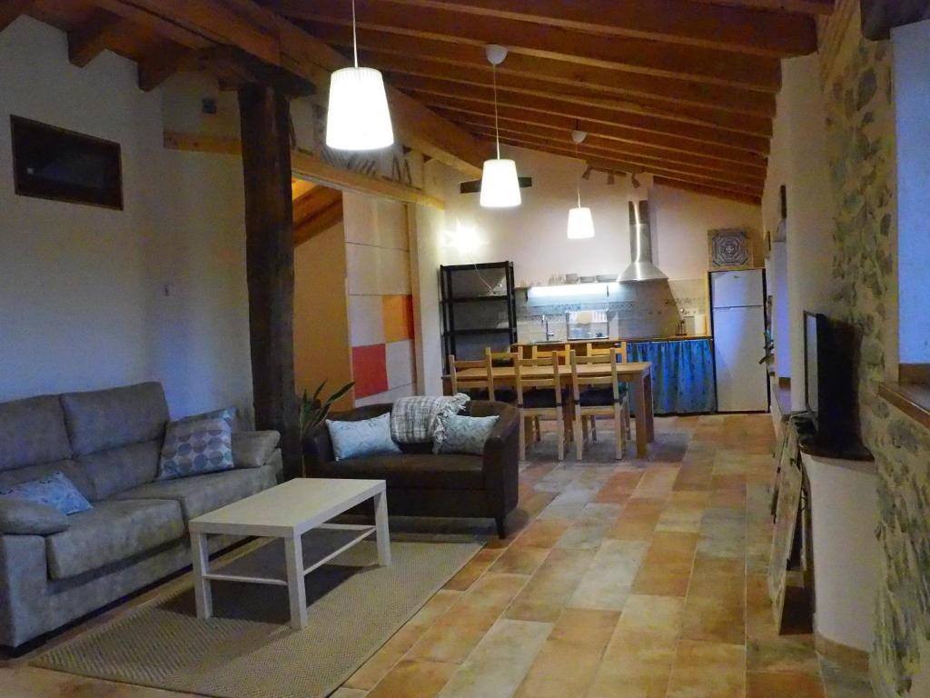 HAIZATU - Apartment With Garden View