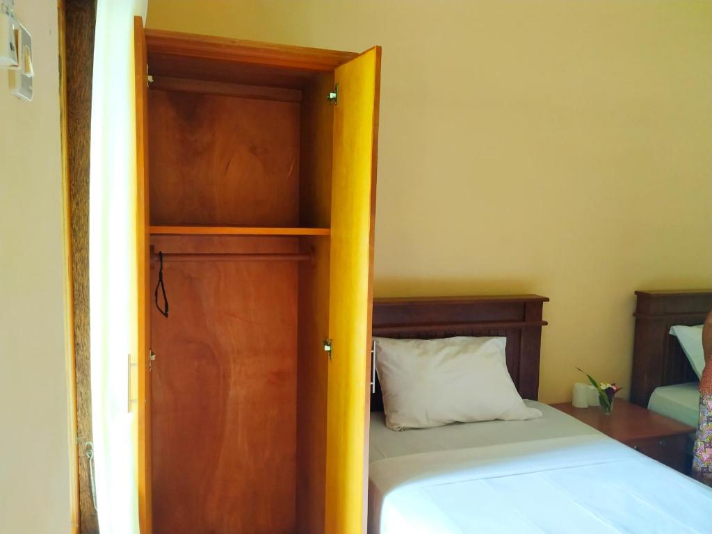 Asih Homestay - Standard Double Or Twin Room With Garden View