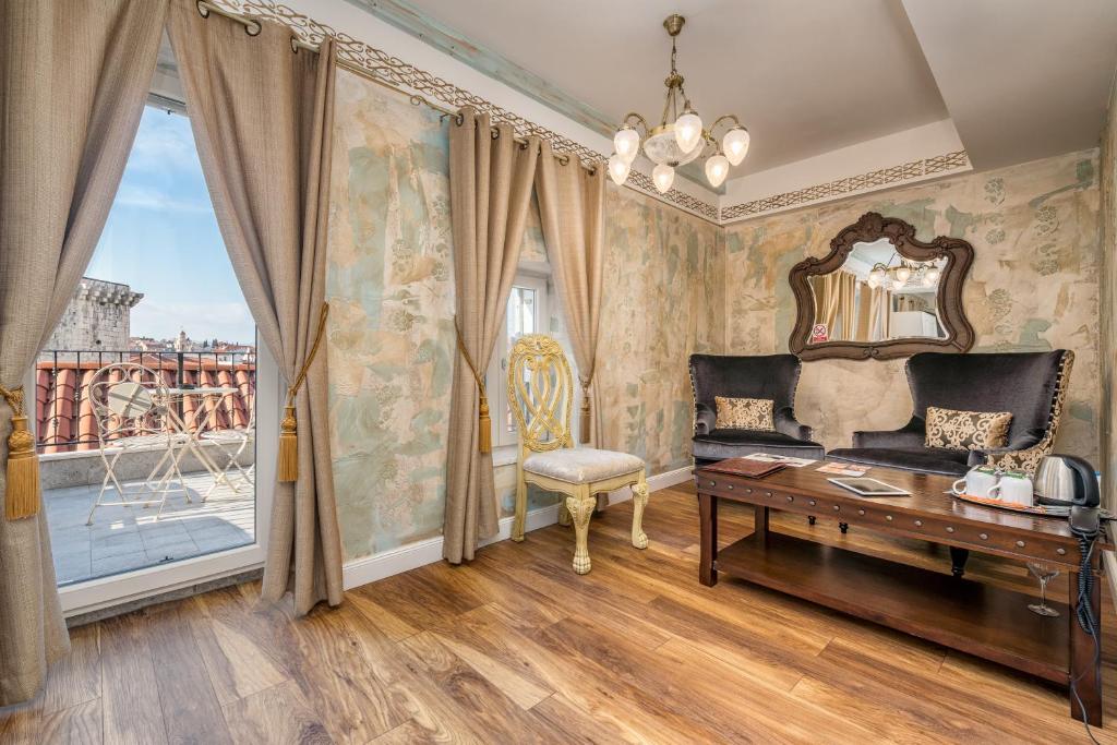 Plaza Marchi Old Town - MAG Quaint & Elegant Boutique Hotels - Resim 3