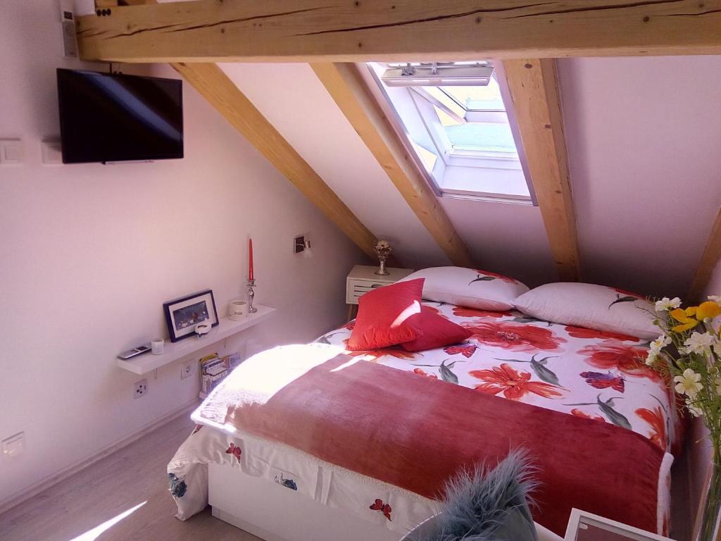 Posteľ alebo postele v izbe v ubytovaní Kike Apartment