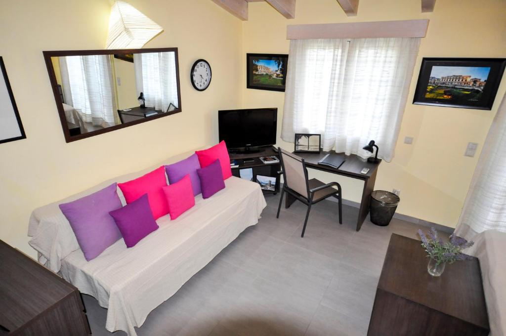 TV a/nebo společenská místnost v ubytování B&B in Corfu Town
