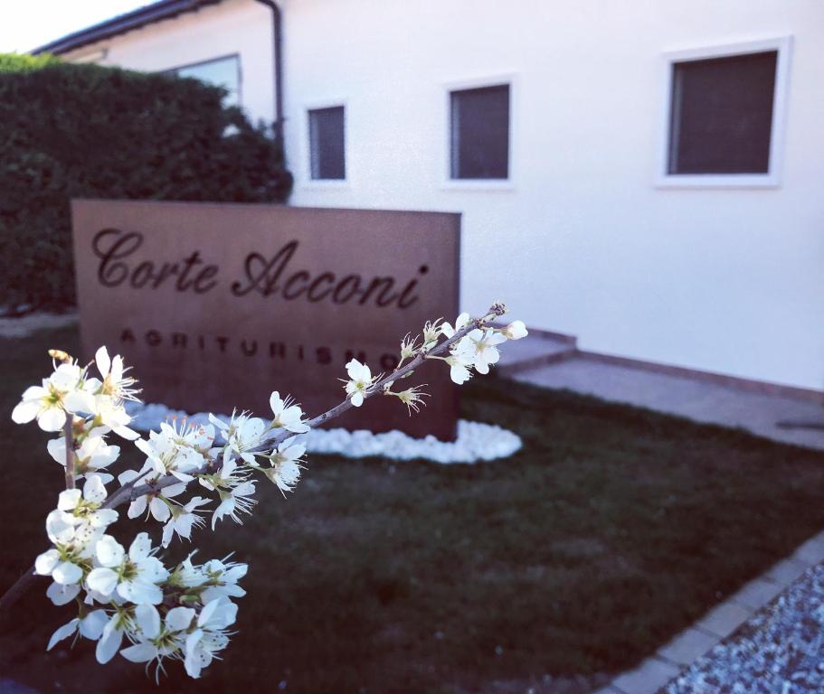 Certifikát, ocenenie alebo iný dokument vystavený v ubytovaní Agriturismo Corte Acconi