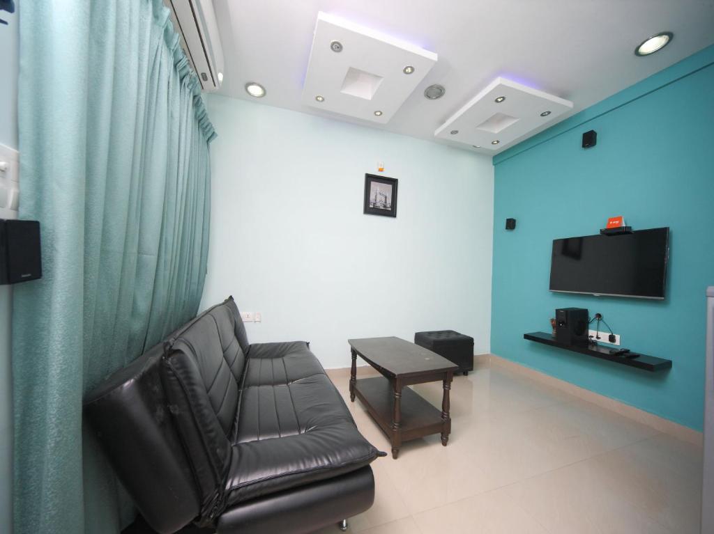 TV a/nebo společenská místnost v ubytování Max Classic Serviced Apartment