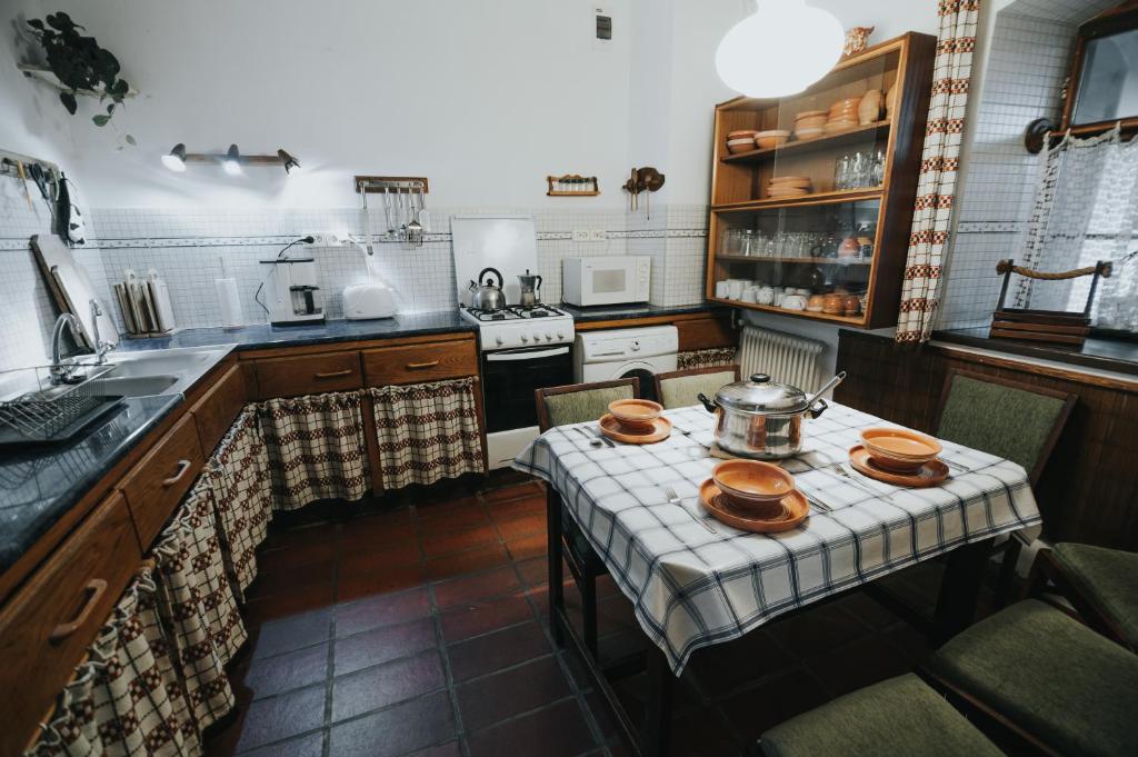 Ferencz Porta - Two-Bedroom Apartment