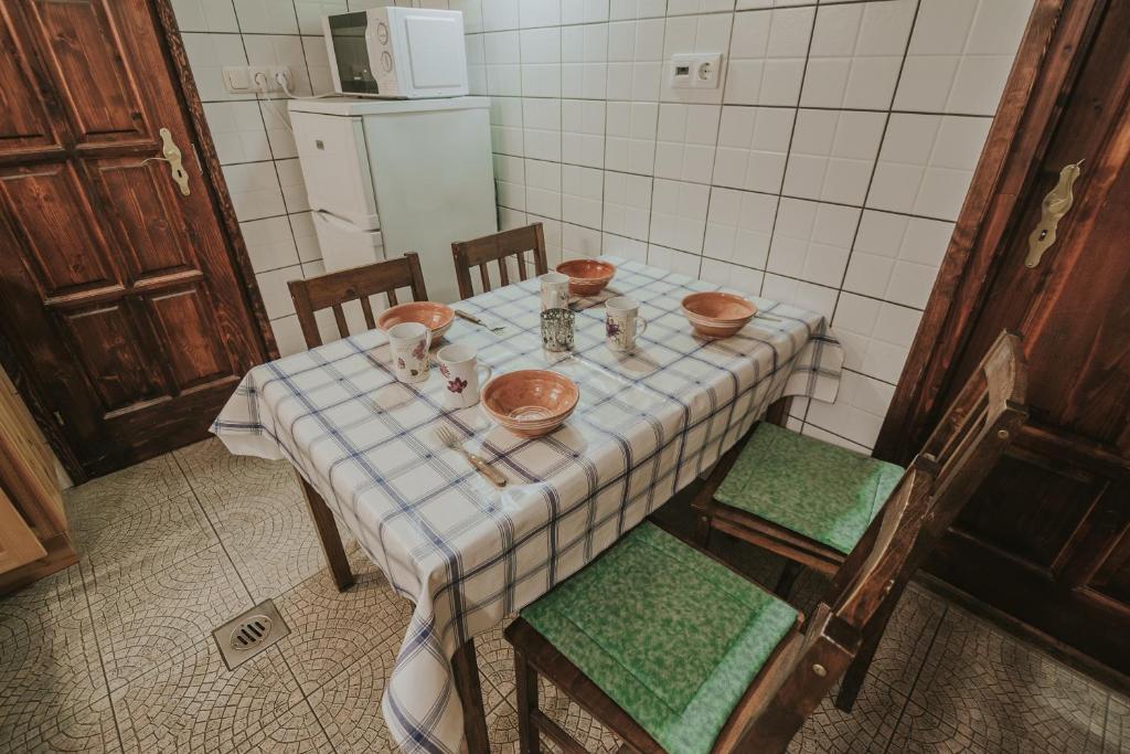 Ferencz Porta - One-Bedroom Apartment