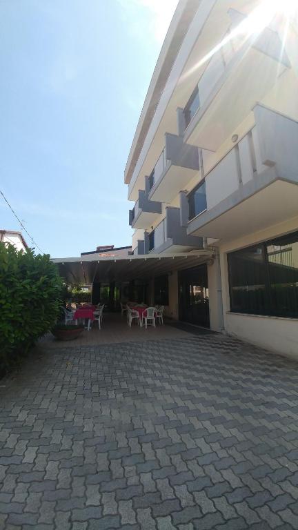 Budova, kde se hotel nachází