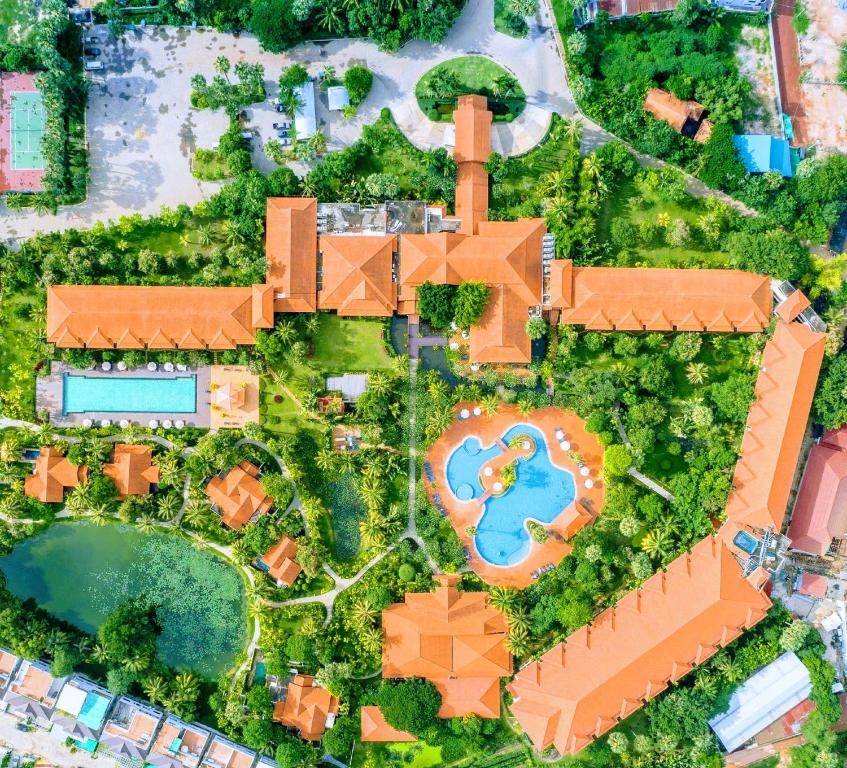 Bazén v ubytování Angkor Palace Resort & Spa nebo v jeho okolí