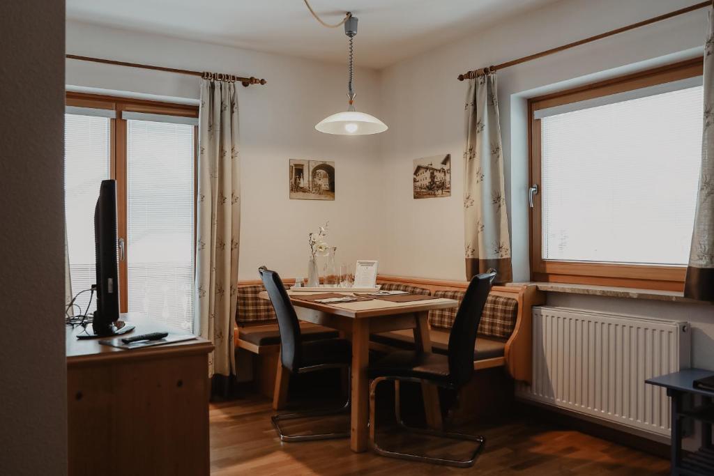 Fotografie z fotogalerie ubytování Landhaus Alpengruss v destinaci Kössen