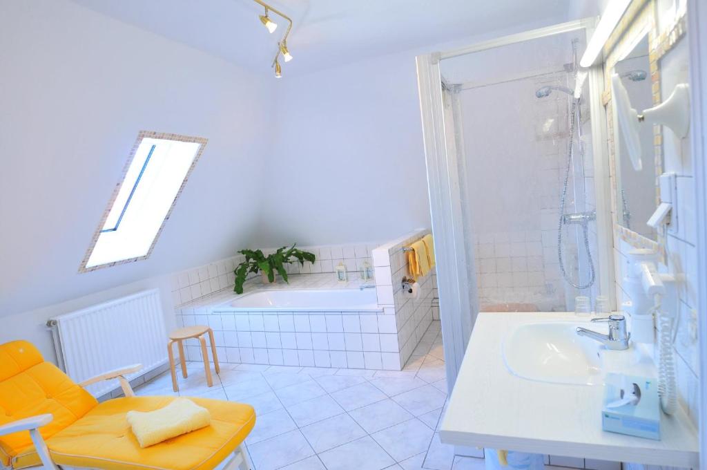 Hotel Goldflair am Rathaus - Suite Júnior