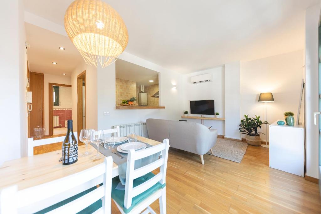 Bravissimo Sant Pau - Two-Bedroom Apartment