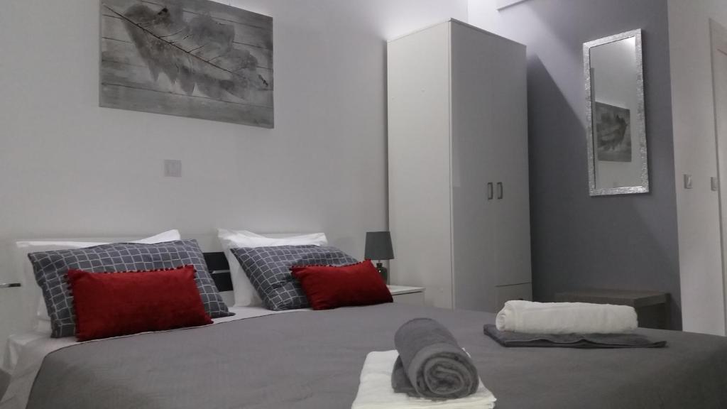 Postel nebo postele na pokoji v ubytování New Luxury Studio Corfu Town