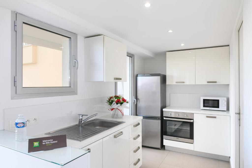 Ibis Styles Menton Centre - Apartment With Terrace