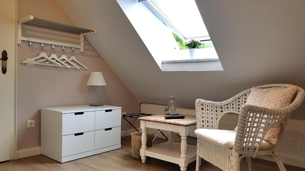 The Little Guesthouse - 5