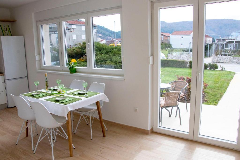 Apartments Mobine - Appartamento Con Tre Camere Da Letto