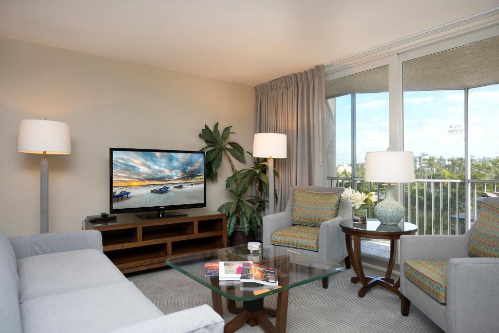 GullWing Beach Resort photo