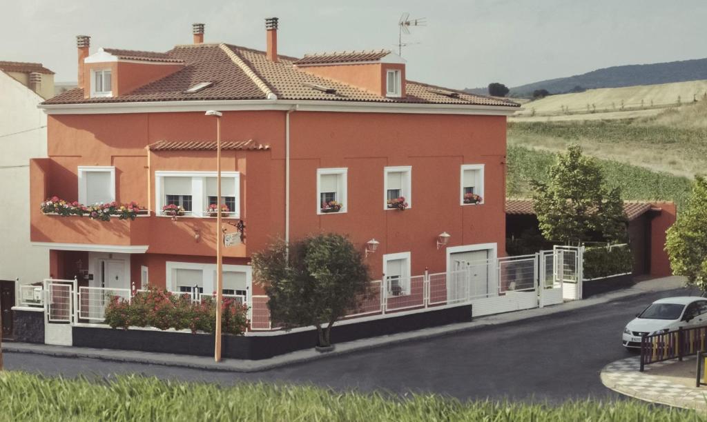 Budova, v ktorej sa apartmán nachádza