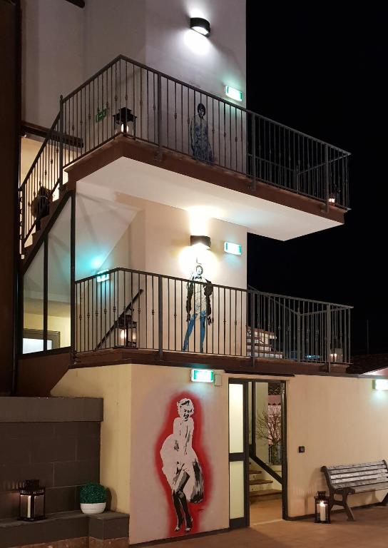 Art & Jazz Hotel - Resim 17
