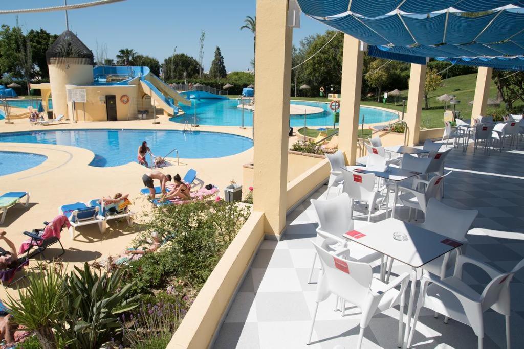 Apartamentos RC Minerva, Benalmádena, Spain - Booking.com