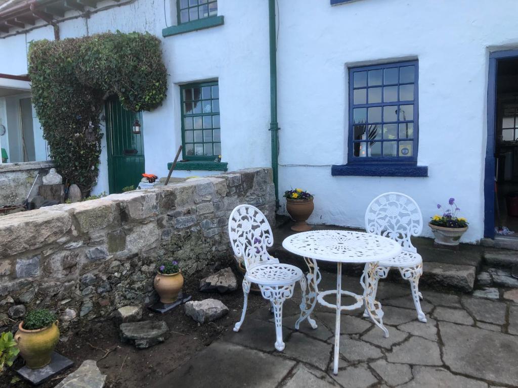 Slieve Donard Cottage Widows Row cottages
