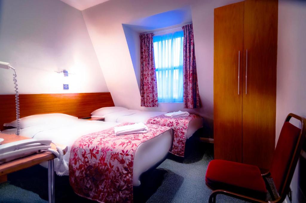 Westbury Hotel - Resim 21