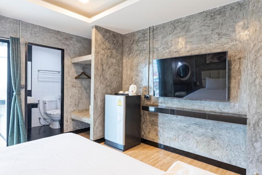 TV a/nebo společenská místnost v ubytování My Style Resort Hotel -SHA Plus