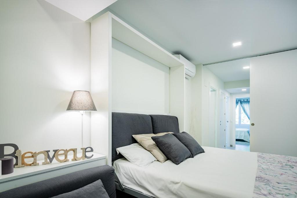 Exclusive quietness in the heart of Madrid with Public Parking, Breakfast, 2 bathrooms - 9