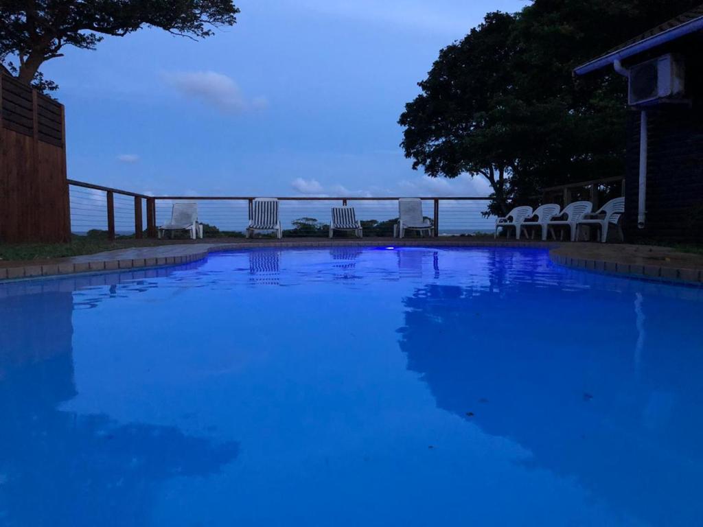 Bazén v ubytování St Lucia Ocean View Lodge nebo v jeho okolí