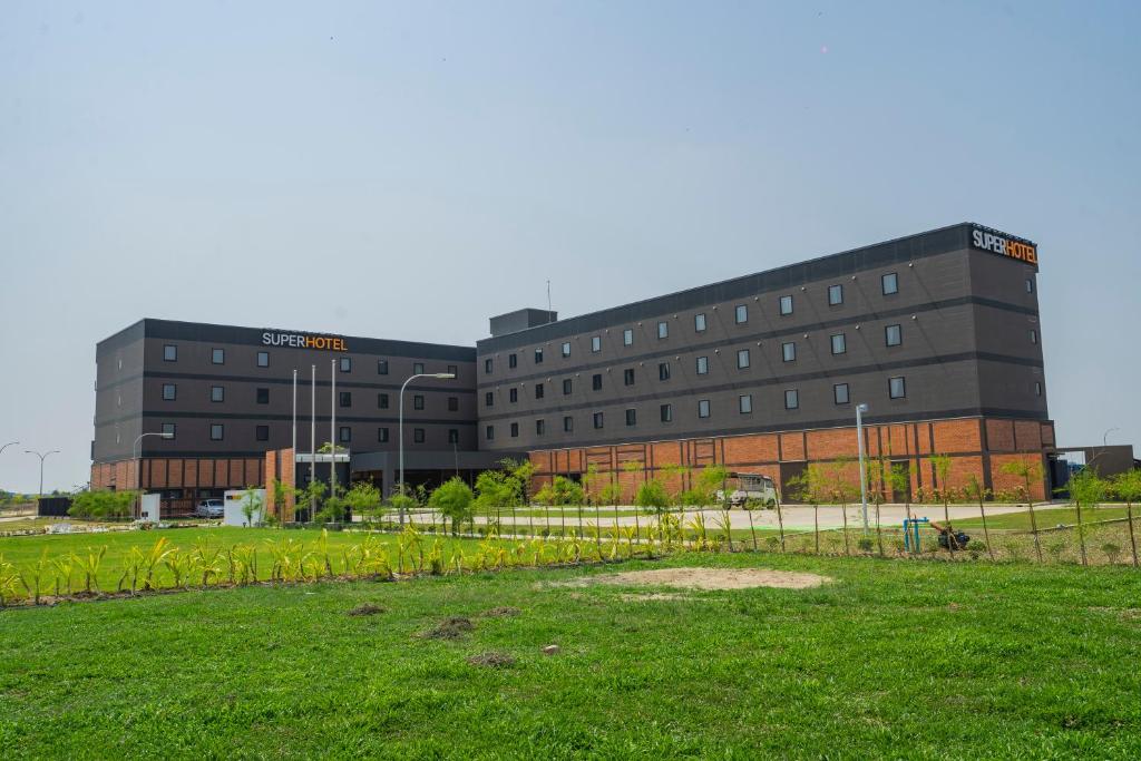 Super Hotel Thilawa – Photos 1