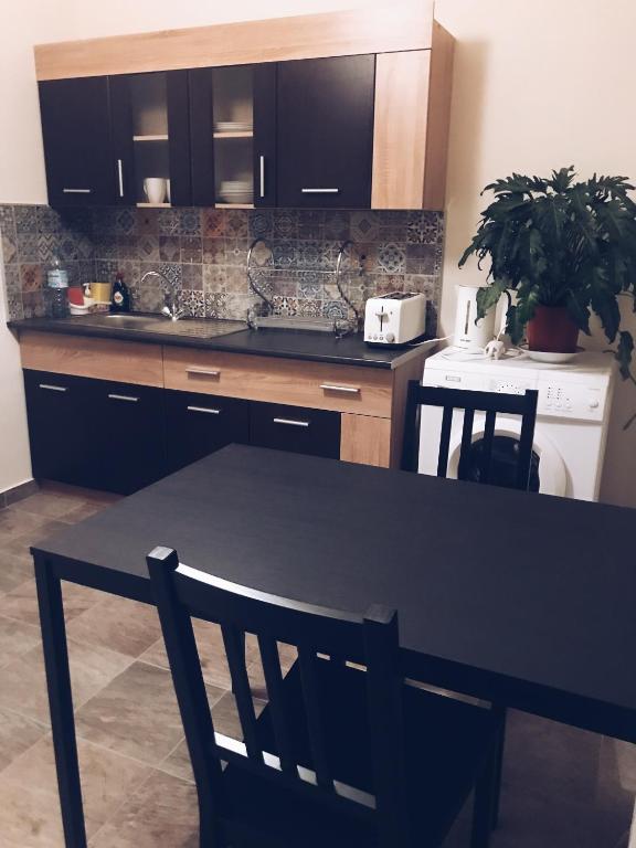 Studio in heart of Limassol - Appartement Met Uitzicht Op Zee