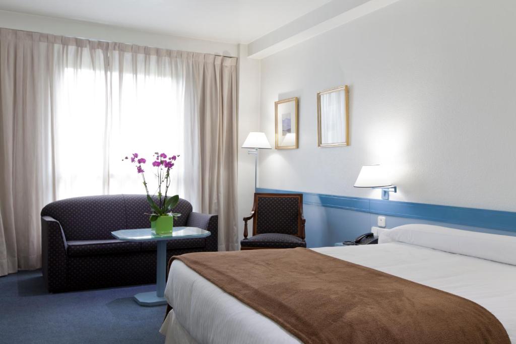 Espahotel Plaza de España - Resim 40