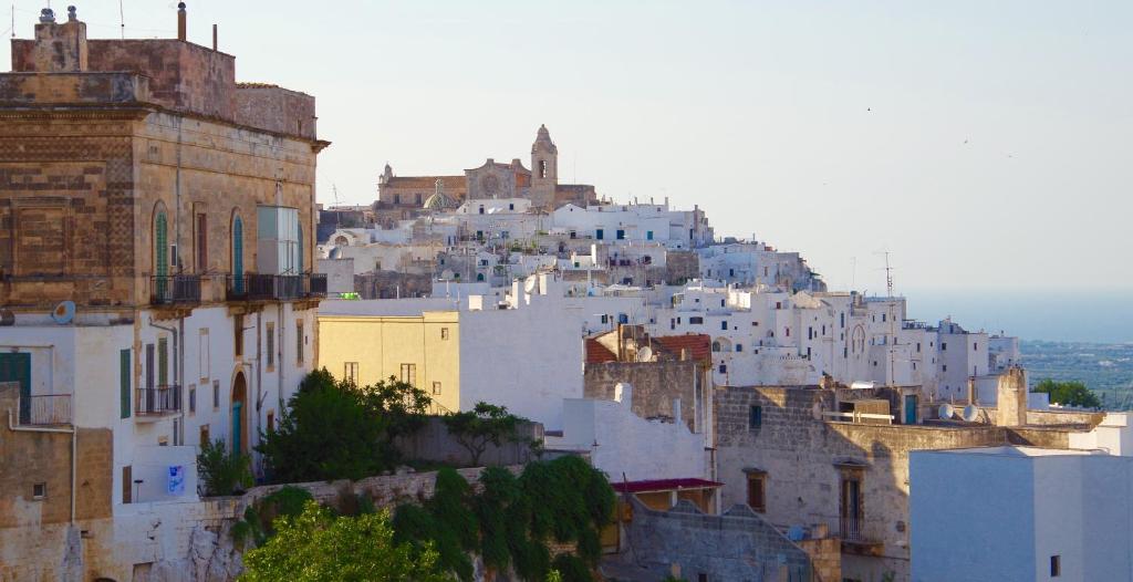 A general view of Villanova di Ostuni or a view of the city taken from Az apartmant