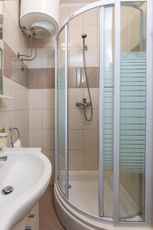 Koupelna v ubytování Apartments Lile