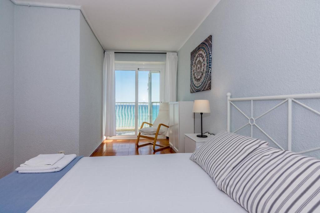 Posteľ alebo postele v izbe v ubytovaní HomeHolidaysRentals Etoile