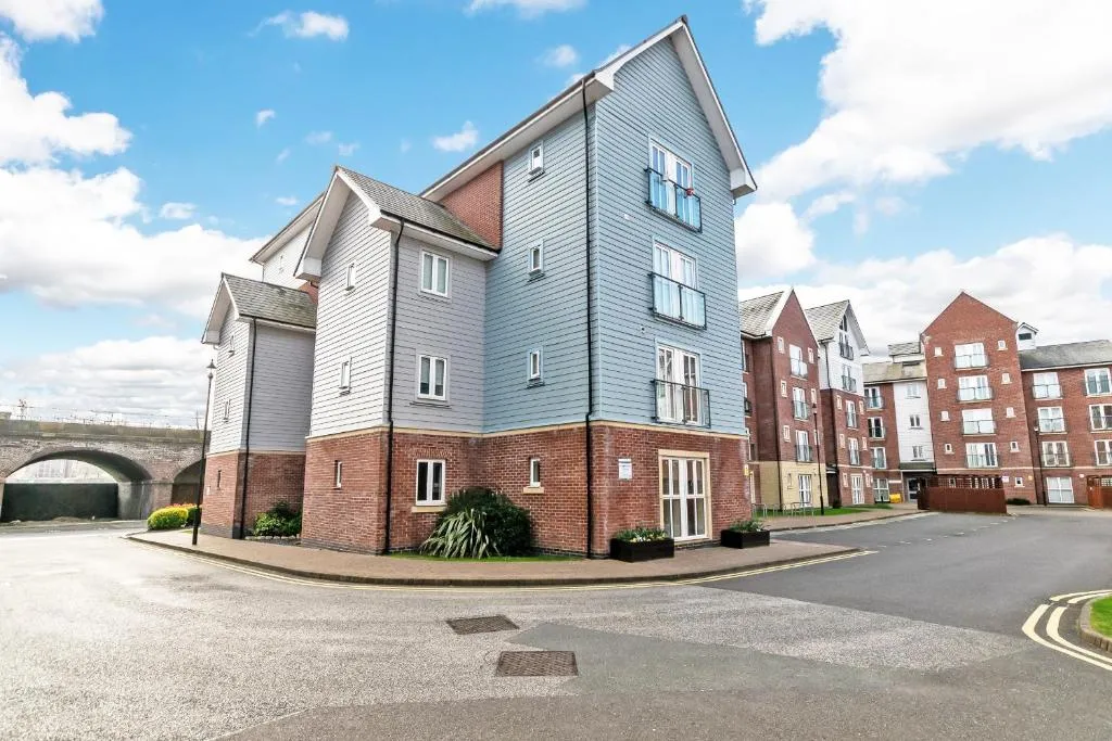 Racecourse serviced apartments, Chester, United Kingdom