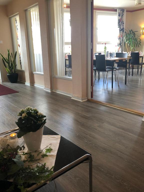 Posezení v ubytování Solviken Tranås Hostel