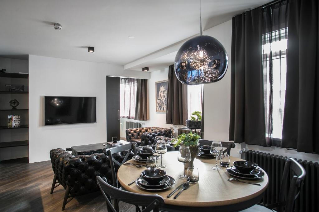 AVA Apartments by Heimaleiga - İki Yatak Odalı Daire