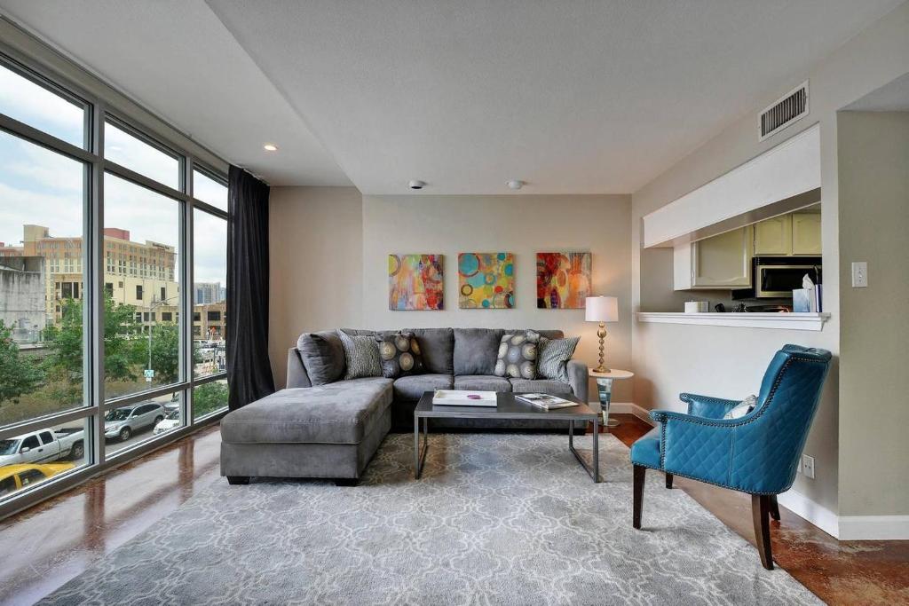 Littlefield Lofts 301, Austin (updated prices 2024)