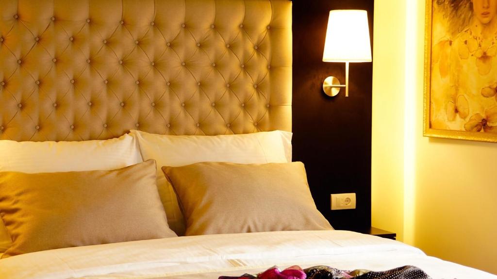 Postel nebo postele na pokoji v ubytování 4Rooms 4U