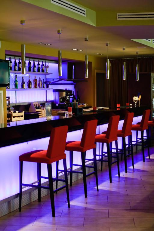 Lounge nebo bar v ubytování Pushcha Congress Hotel