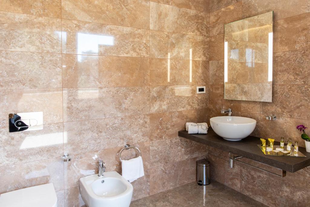 Koupelna v ubytování Aurum Suites
