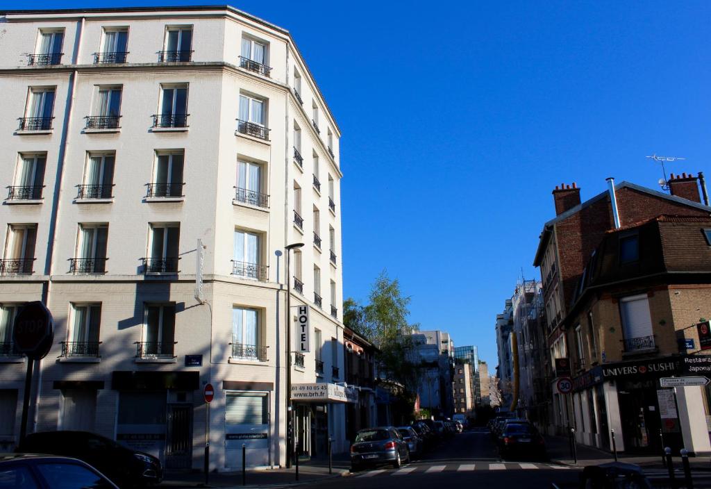 Gallery image of Boulogne Résidence Hotel in Boulogne-Billancourt