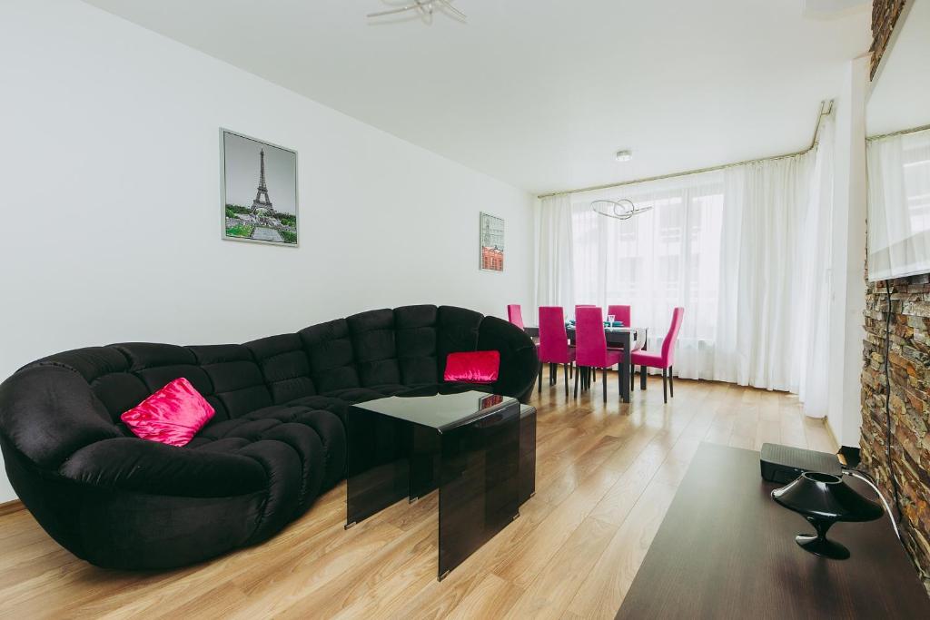 Posedenie v ubytovaní ShortStayPoland Leszczyńska (B14)
