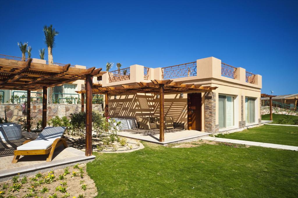 A garden outside Shams Prestige Abu Soma (Adults Only)