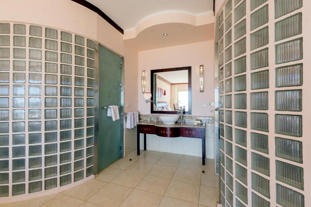 A bathroom at Shams Prestige Abu Soma (Adults Only)