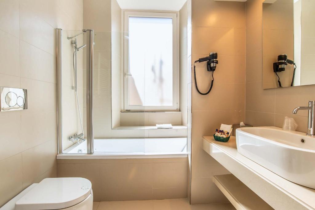 Koupelna v ubytování Hotel Genova