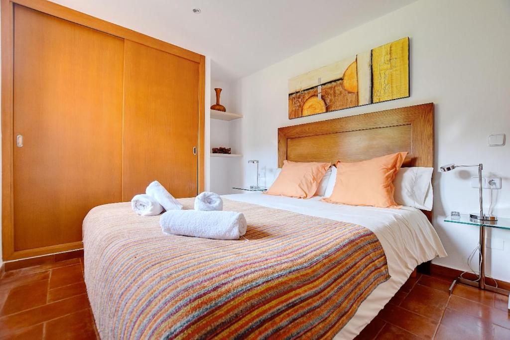 Postel nebo postele na pokoji v ubytování Villa Bell Lloc by SOMNIA