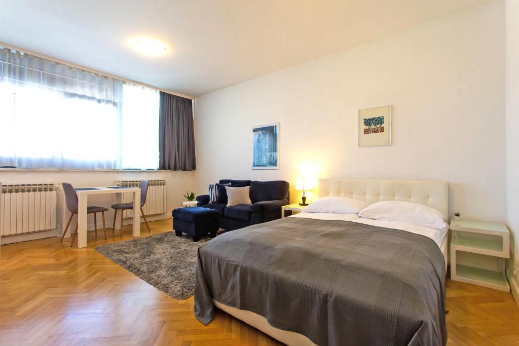 Postel nebo postele na pokoji v ubytování Studio M Zagreb